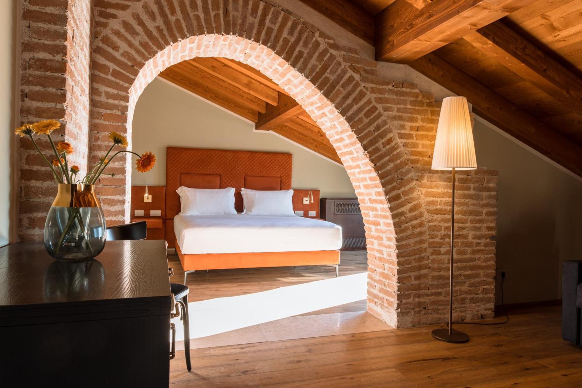 Hotel Pavillon &