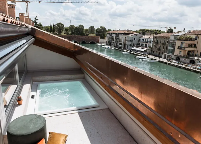 Pavillon Suite & Apartments