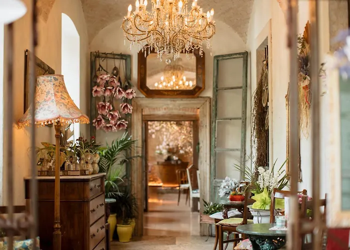 Pavillon Suite & Apartments