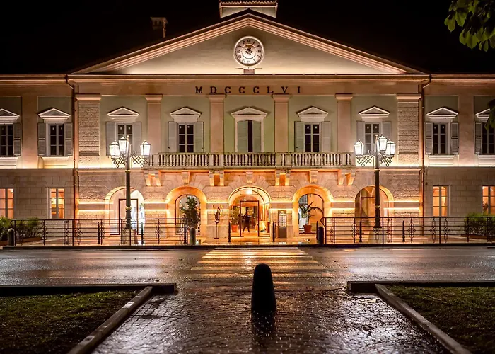 Pavillon Suite & Apartments