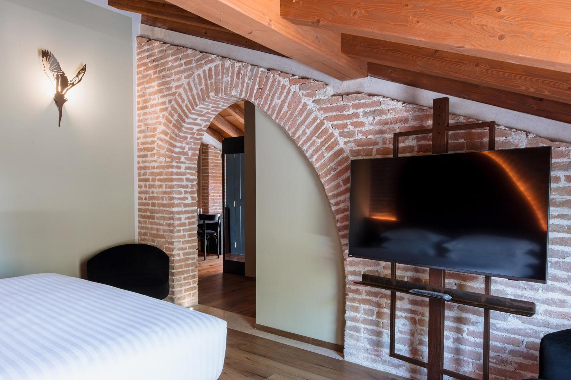 Hotel Pavillon & *