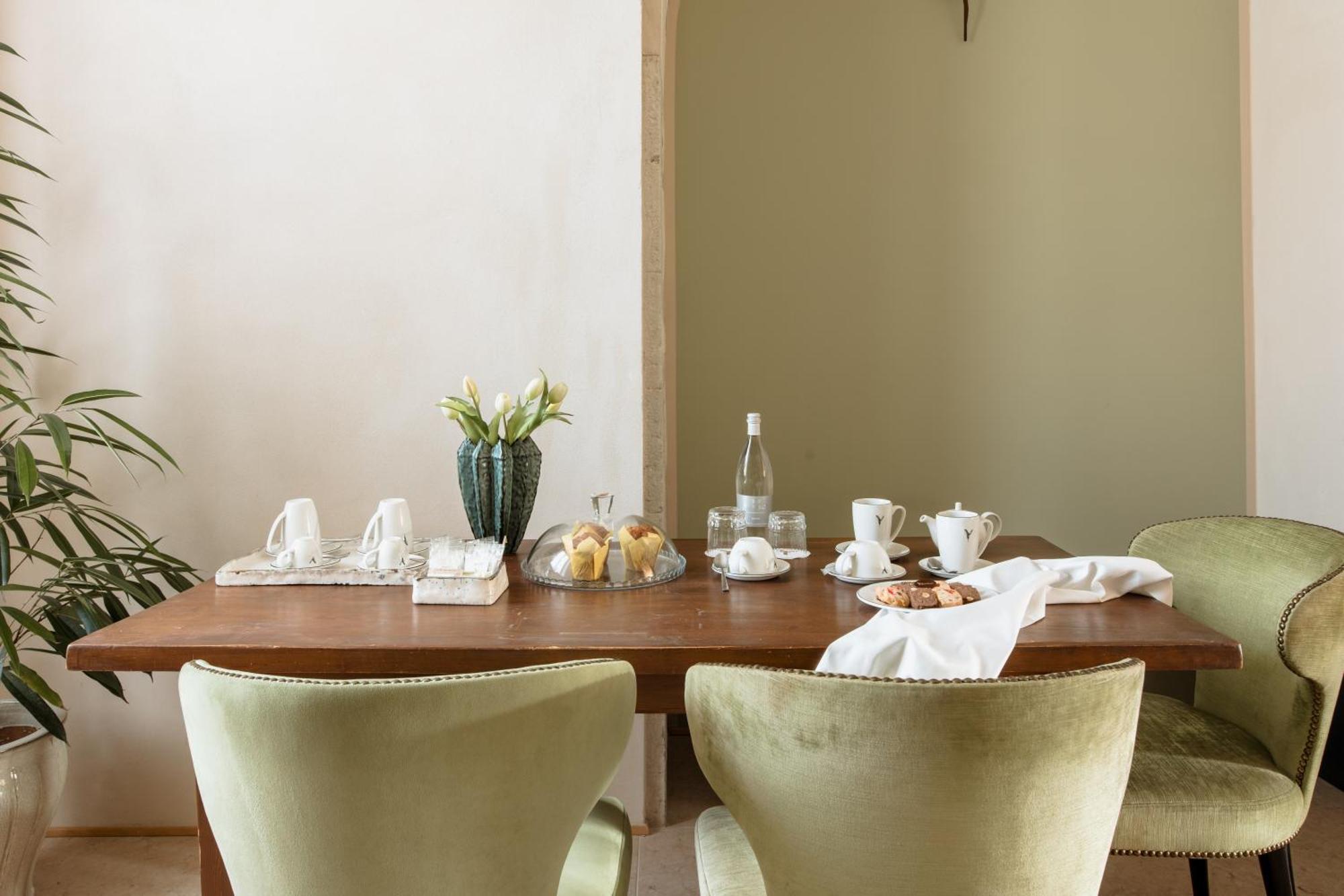 Hotel Pavillon *